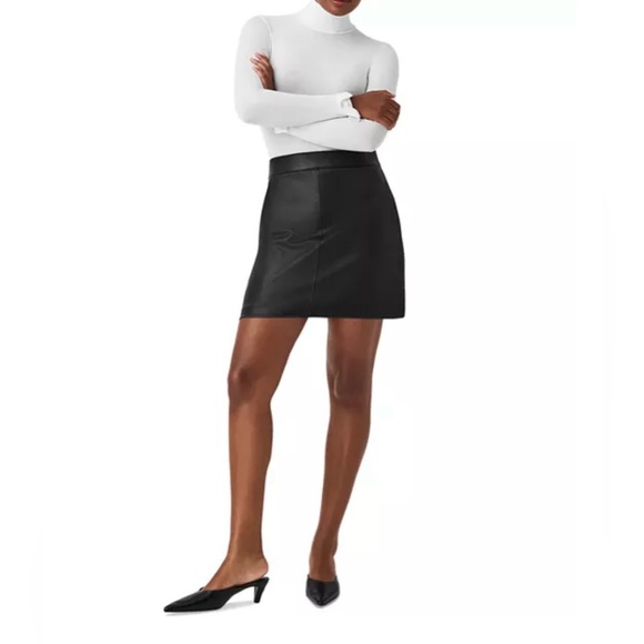 SPANX Black Faux Leather Mini Skirt, 2X - Picture 2 of 14